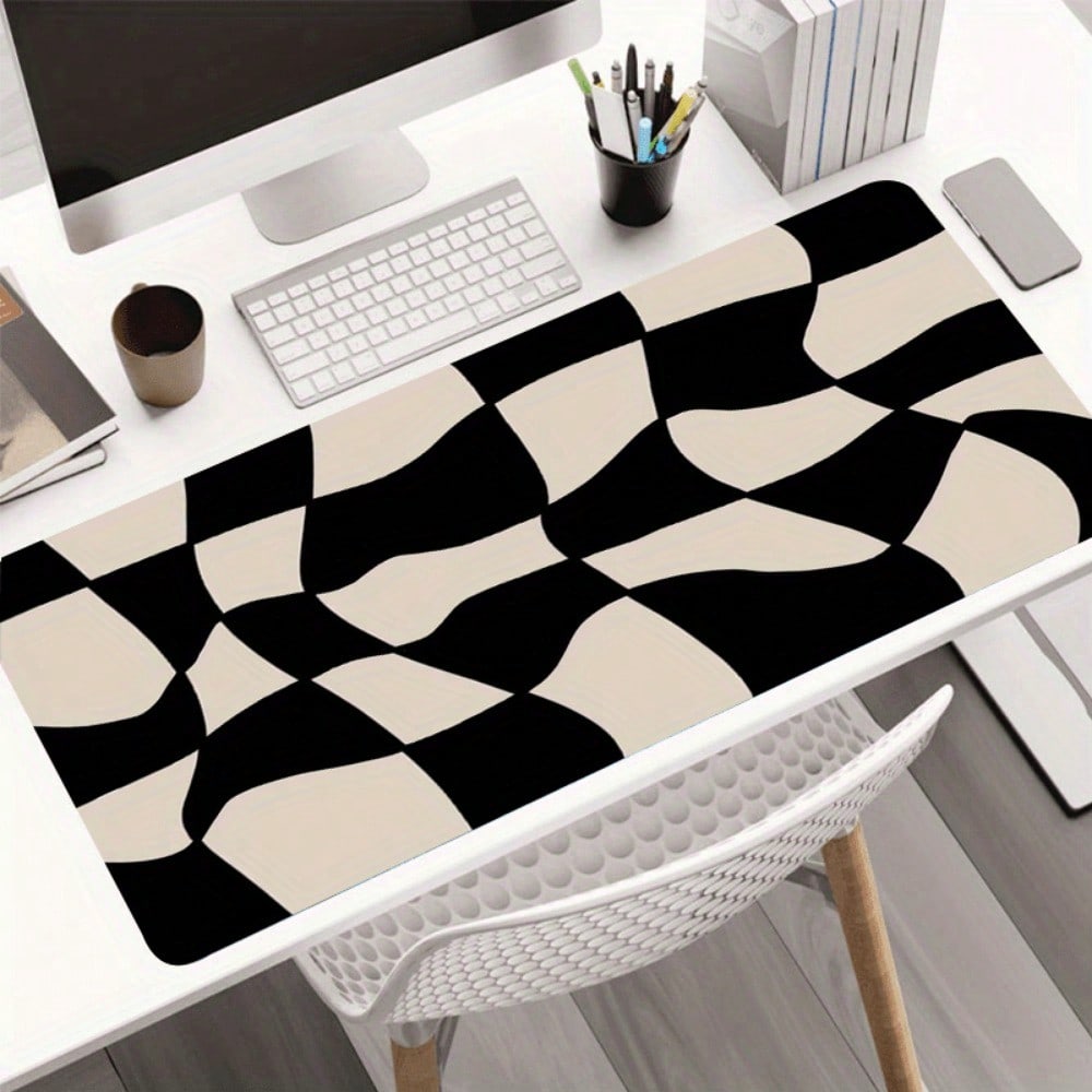 Large Black & Beige Checkerboa - Office Tech Set Up 评论和价格