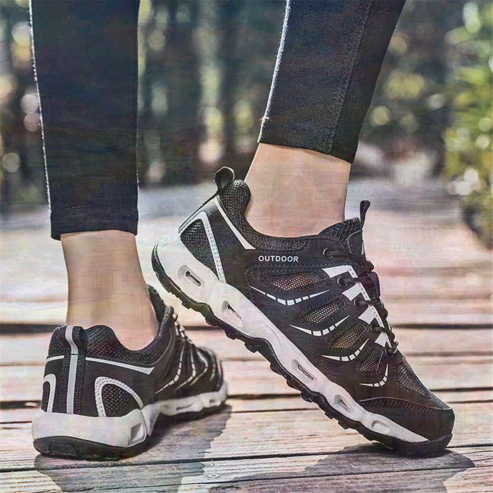 Sumer Round Tip Silver Sneaker - Office Tech Set Up 评论和价格