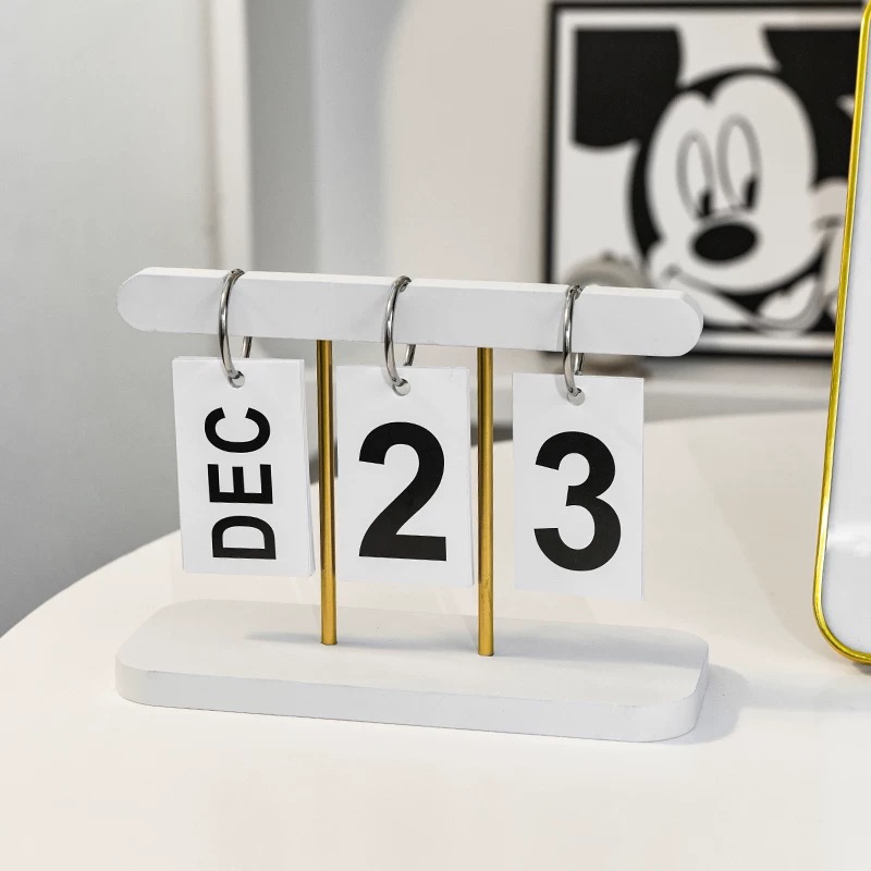 New Flip Wooden Perpetual Cale - Office Tech Gadgets 评论和价格